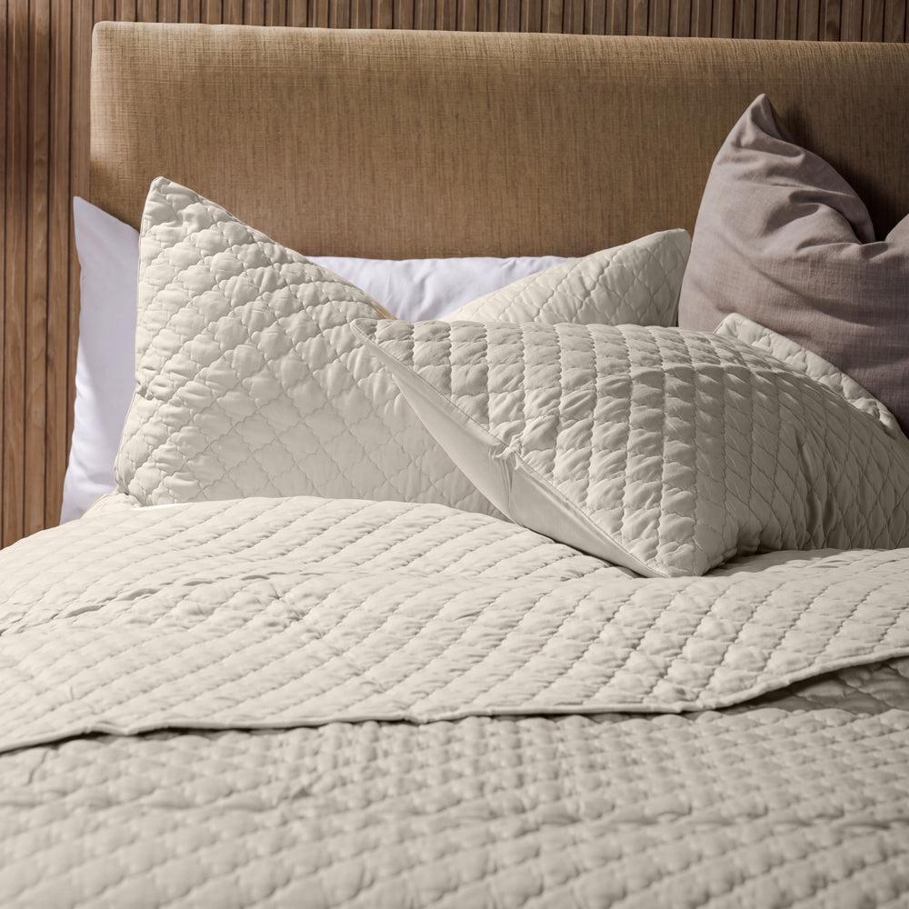 Clay Whisper Soft Premium Cotton Quilt Ivory-Quilts & Comforters