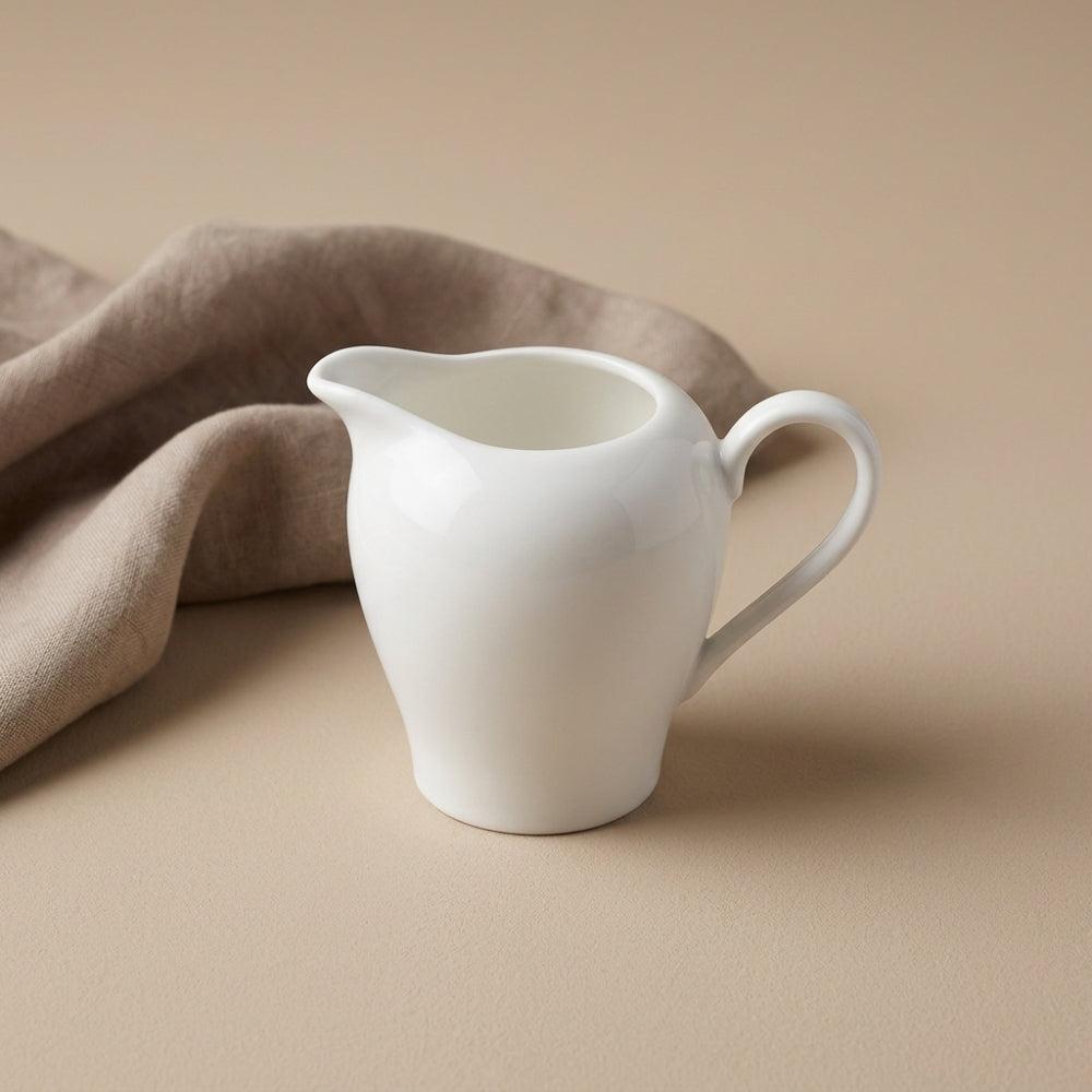 Maxwell Williams Creamer White-Jugs