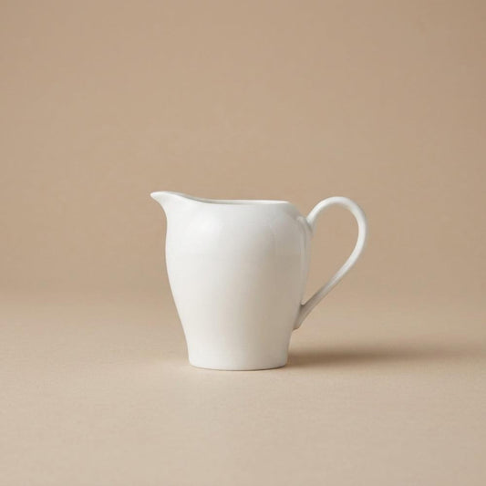 Maxwell Williams Creamer White-Jugs
