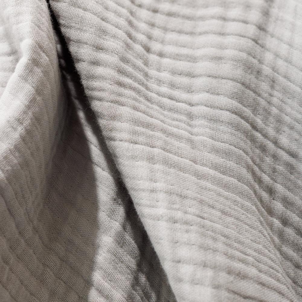 Nest Cotton Hemmed Throw Mid Silver-Throws
