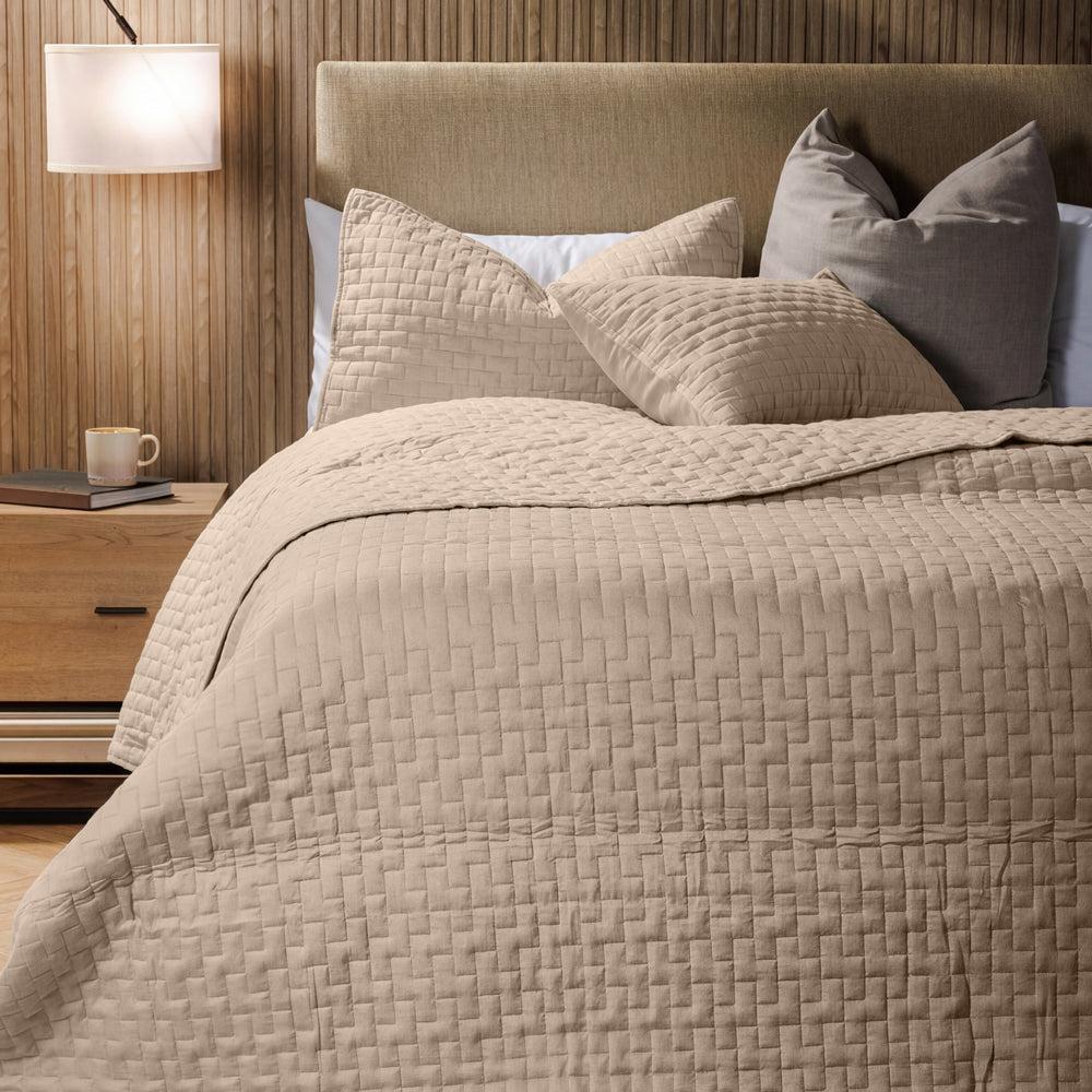 Tide Whisper Soft Premium Cotton Quilt Oatmeal-Quilts & Comforters