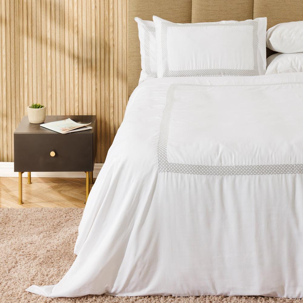Whisper Soft Lattice 400 Thread Count 100% Cotton Embroidered Duvet Cover Set Silver on White-Duvet Cover Sets